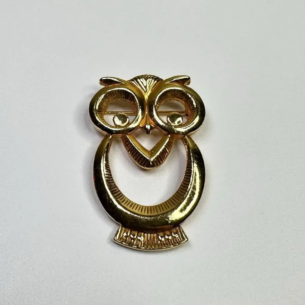 Vintage Gold Tone Owl Brooch Retro Owl Pin Elegant Owl Jewelry